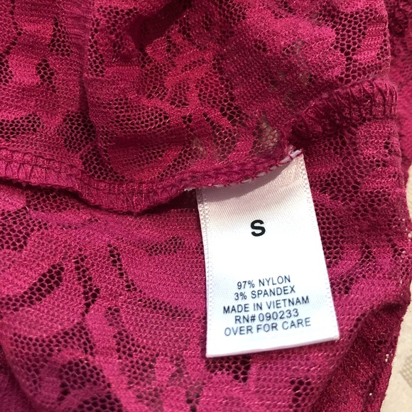 Kirra Magenta Lace Blouse - Picture 8 of 8